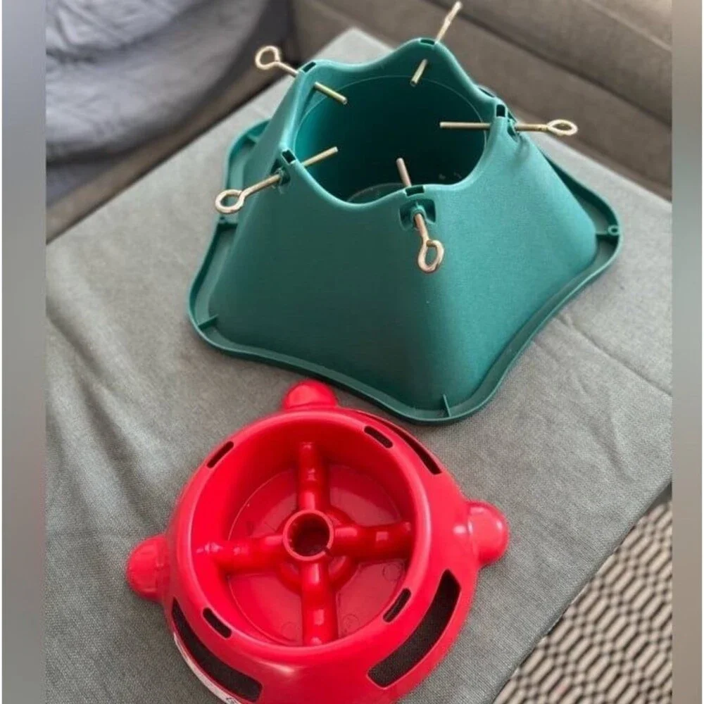Green & Red Christmas Tree stands